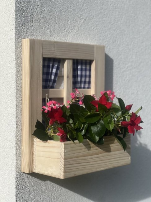 OKÉNKO S TRUHLÍKEM - Barva: MODRÁ LÁTKA